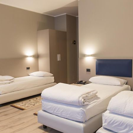 Albergo Montenegro マニアーゴ エクステリア 写真