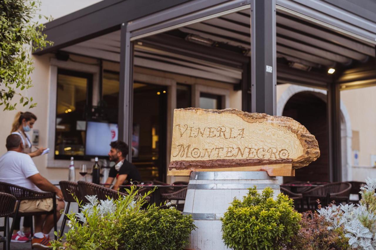 Albergo Montenegro マニアーゴ エクステリア 写真
