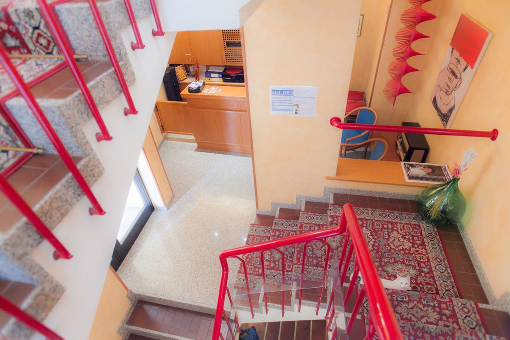 Albergo Montenegro マニアーゴ エクステリア 写真