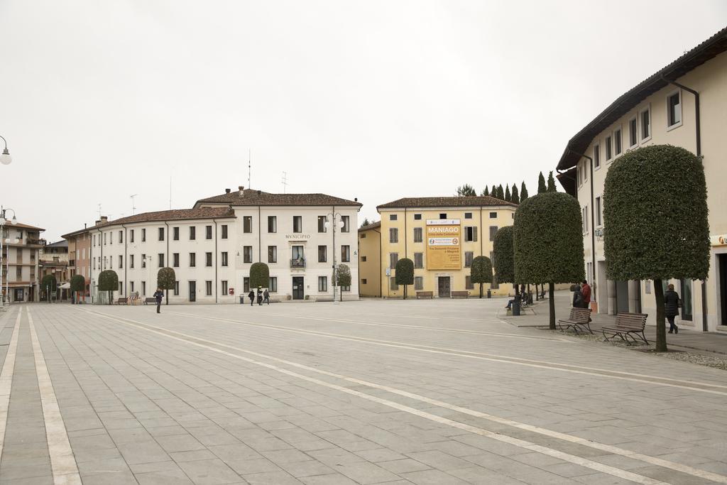 Albergo Montenegro マニアーゴ エクステリア 写真
